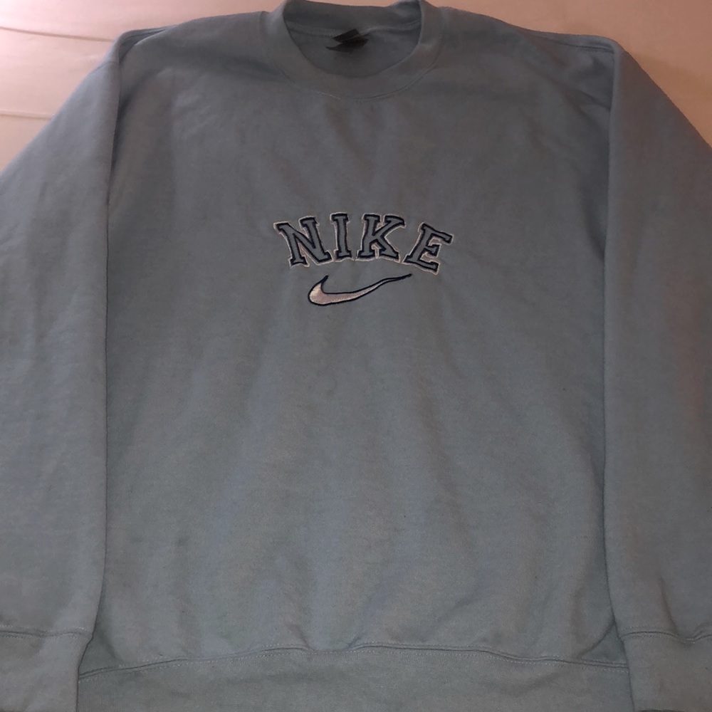 Pinterest Y2K Vintage nike sweater